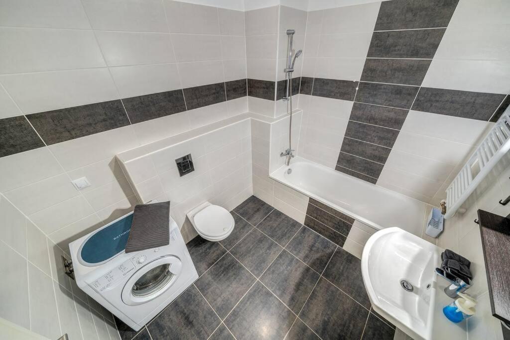 Elagant City Nest Two Budapest Ngoại thất bức ảnh